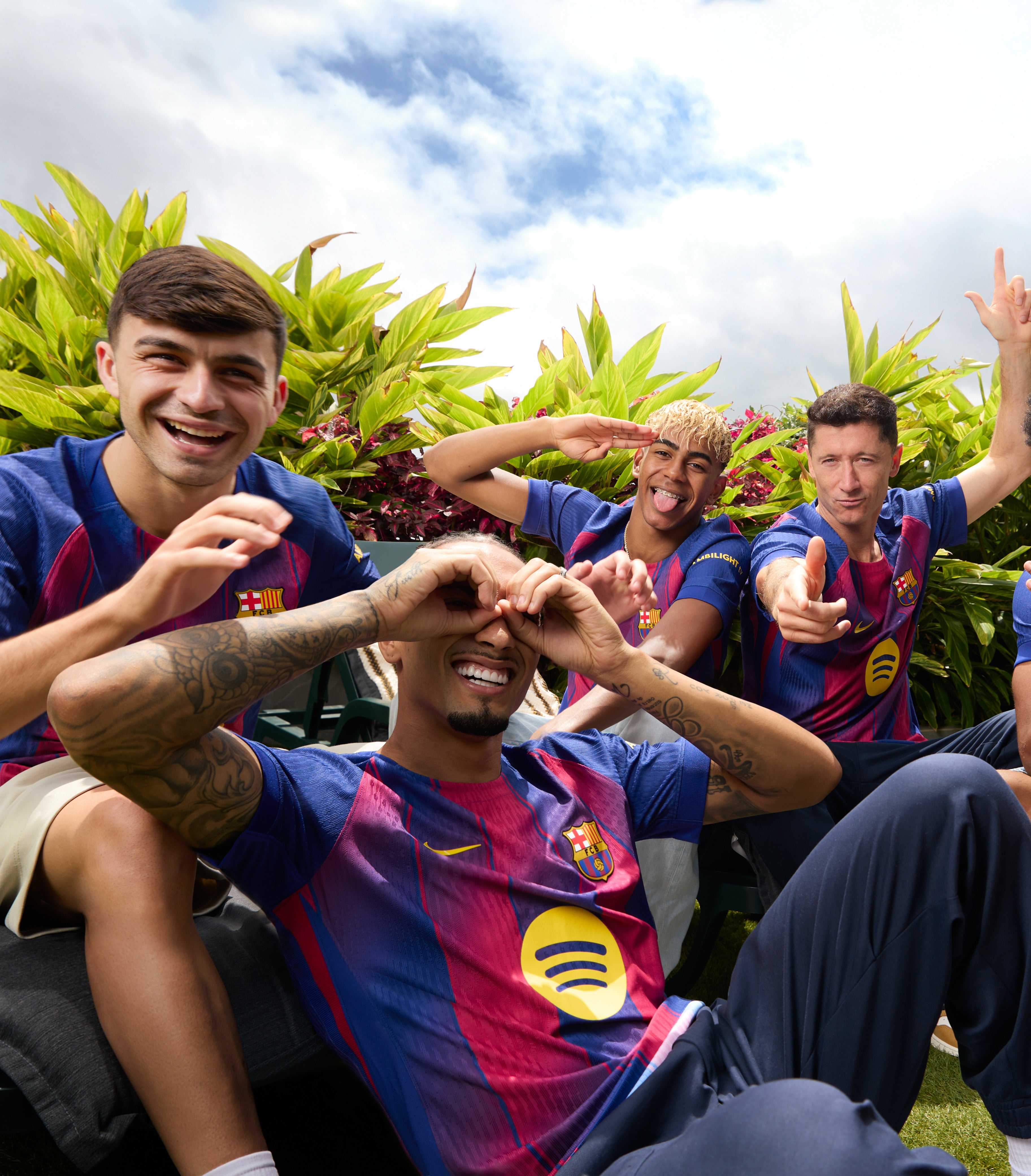 FC Barcelona 2025/26 Trikots: Authentic vs. Replica Guide